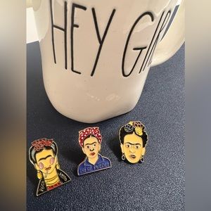 🌸 New Frida pins 🌸